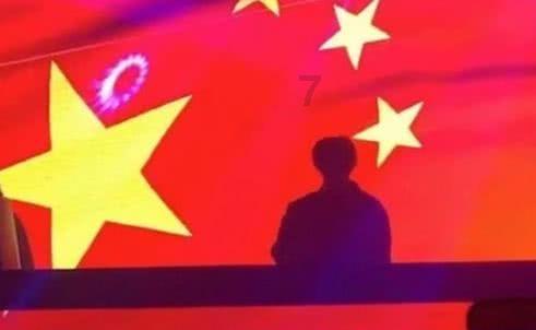 网球运动员营救